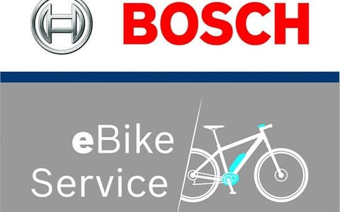 Herramientas de diagnóstico Bosch en el taller de Doctor Bike